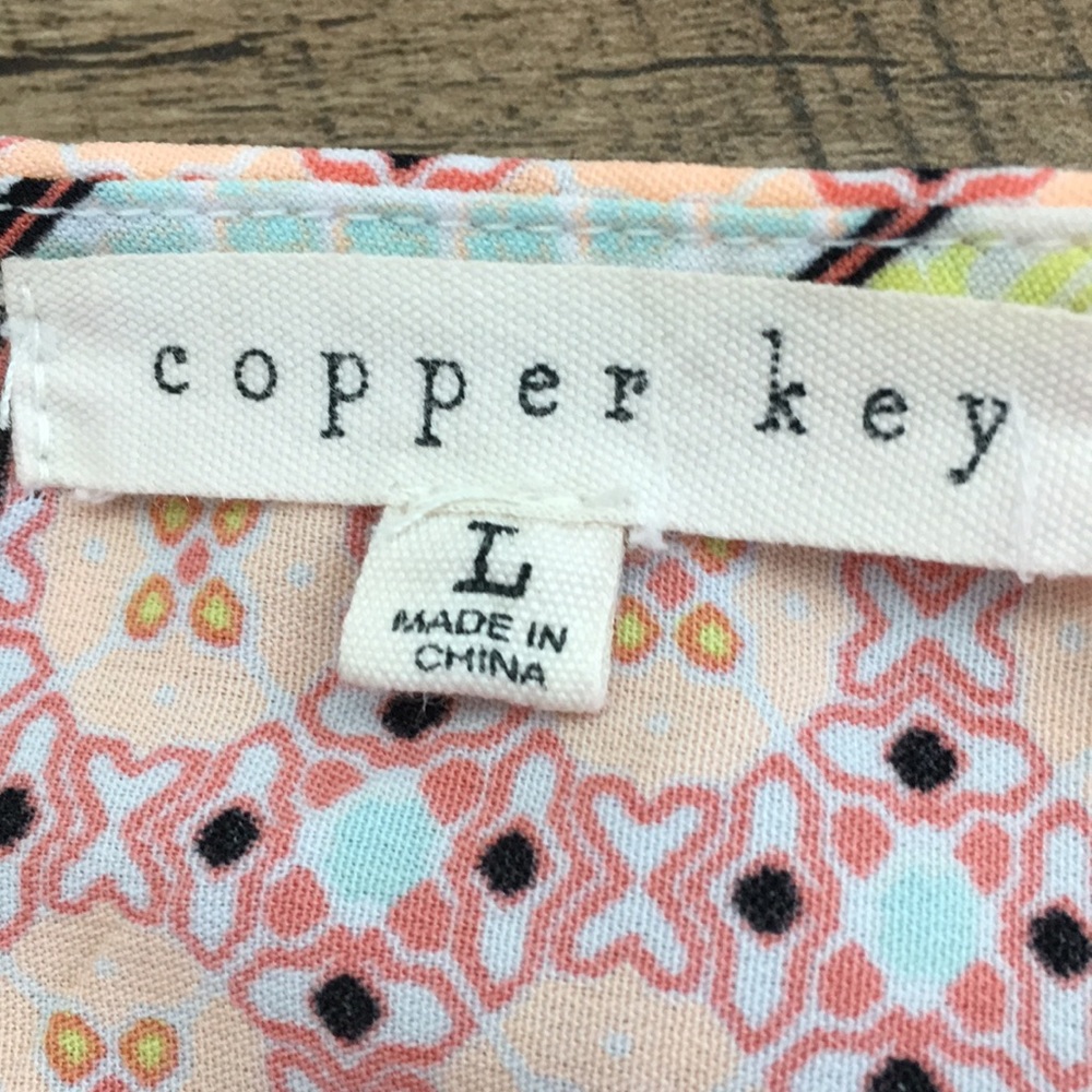 Copper key girls Sz L - Picture 6 of 6